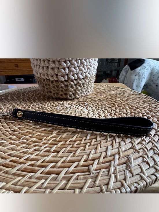 Dooney & Bourke Handbags - Dooney & Bourke wristlet replacement strap